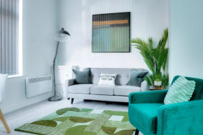 Modern 2 bedroom flat - 15 minutes to Liverpool